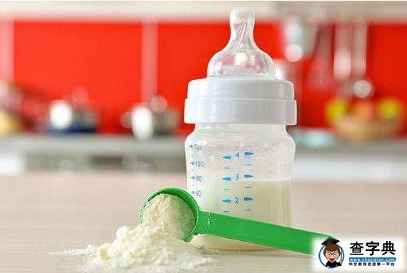 孩子一种奶粉喝到大？医生：超过这个年龄不换掉，孩子发育会减速1