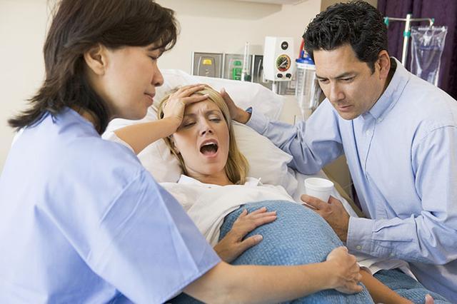 分娩时，胎儿从妈妈身体脱离瞬间是啥感觉？过来人的答案让人感动
